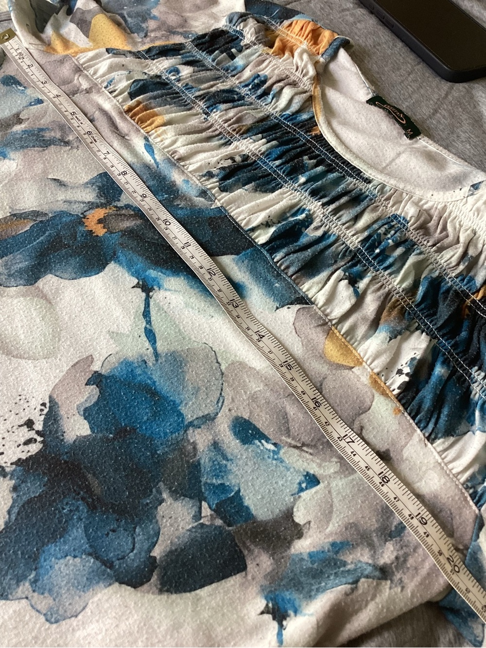 Floral Ofeefan Short-Sleeve Blouse in Teal, Mustard & Gray - Picture 4 of 8
